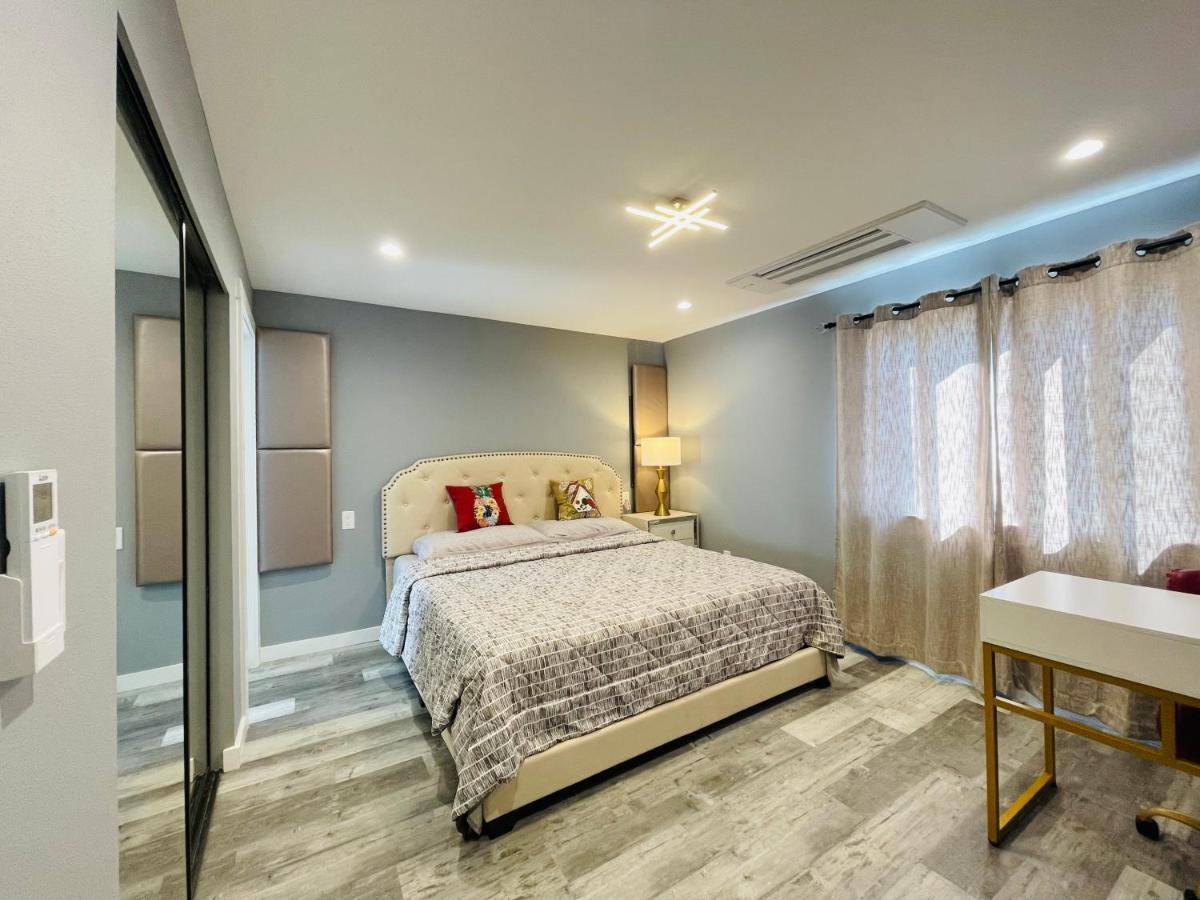 1st Line A With Air Conditioners Villa Seattle